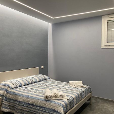 Апартаменты Residenza Ferdinando - 40M Dal Mare Пиццо Экстерьер фото