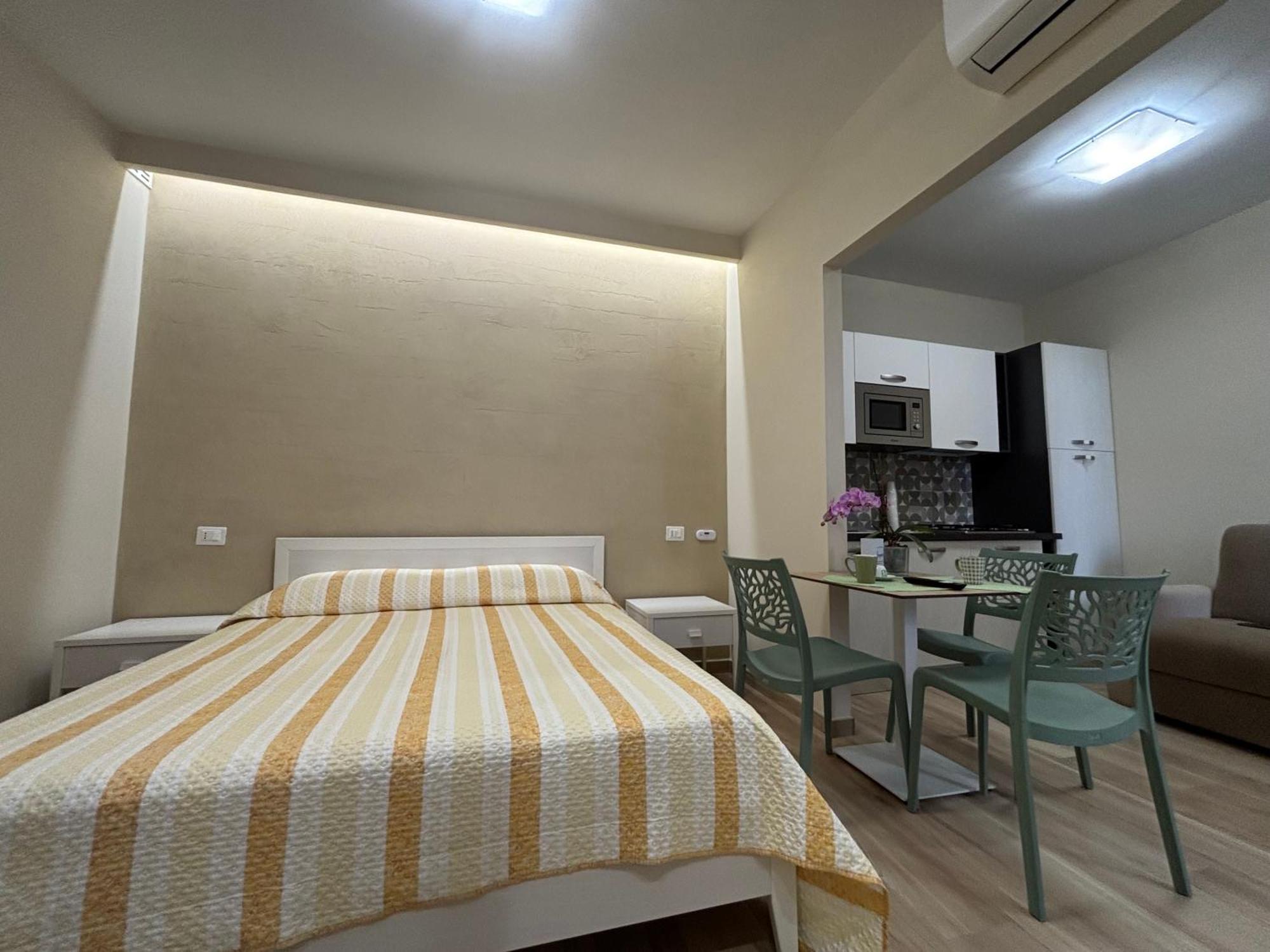Апартаменты Residenza Ferdinando - 40M Dal Mare Пиццо Экстерьер фото